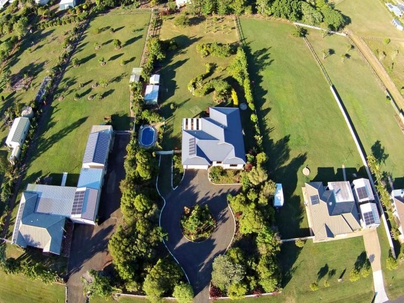 33 Spinnaker Blvd, Innes Park QLD 4670