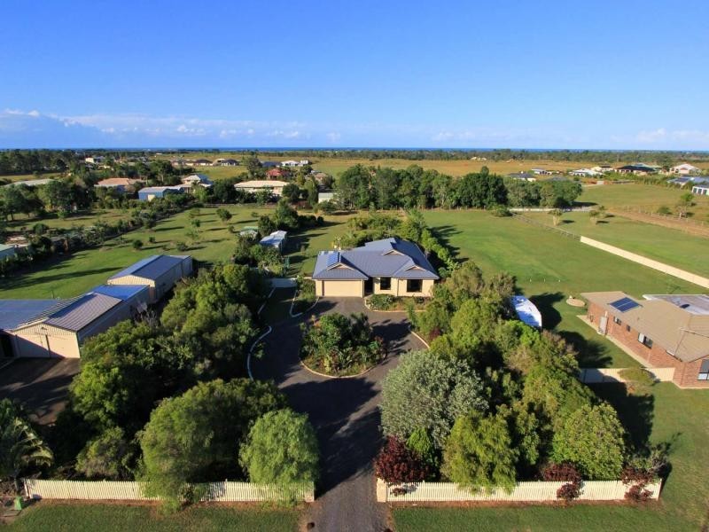 33 Spinnaker Blvd, Innes Park QLD 4670