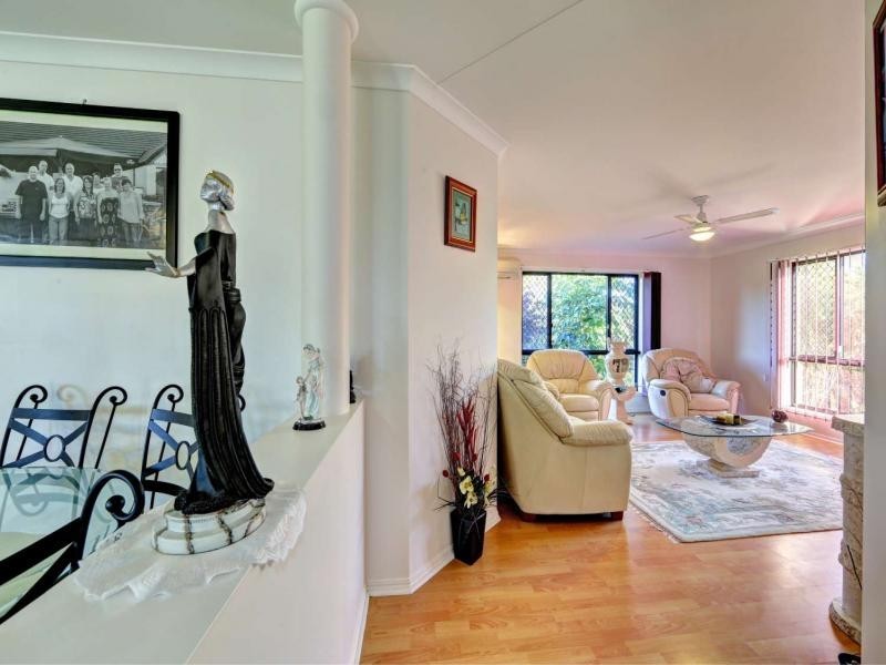 33 Spinnaker Blvd, Innes Park QLD 4670