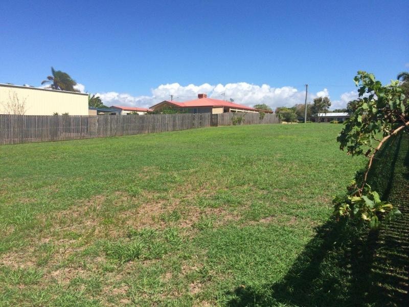 145 Welch Street, Elliott Heads QLD 4670