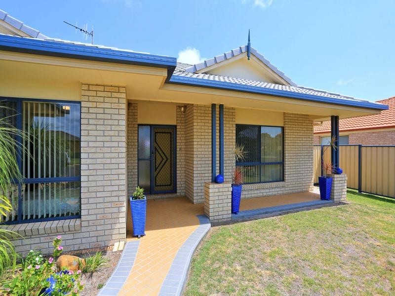 191 Barolin Esplanade, Coral Cove QLD 4670