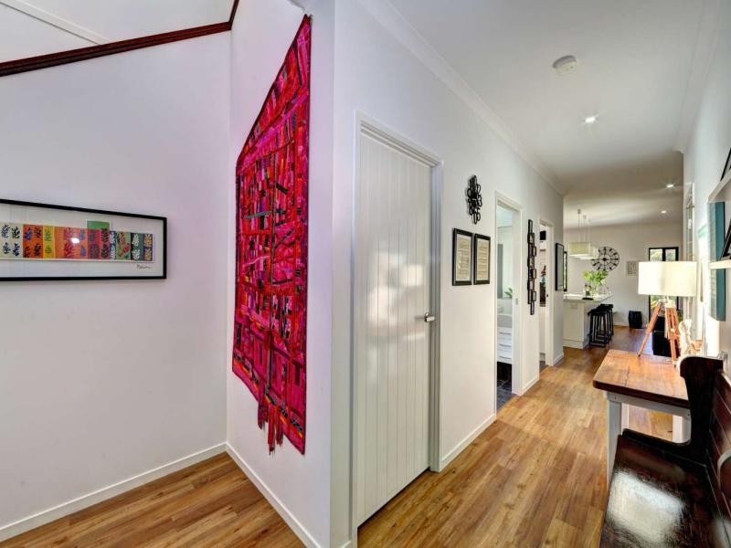7 Seahorse Court, Innes Park QLD 4670