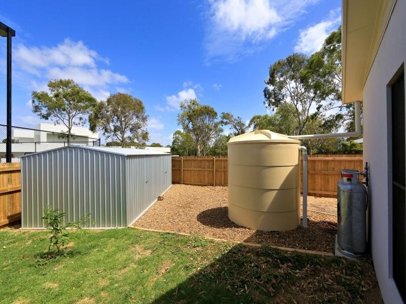 9 Betty Close, Coral Cove QLD 4670