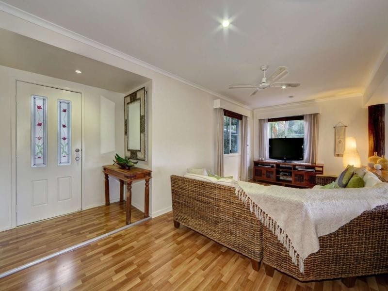 53 Rehbein Avenue, Qunaba QLD 4670
