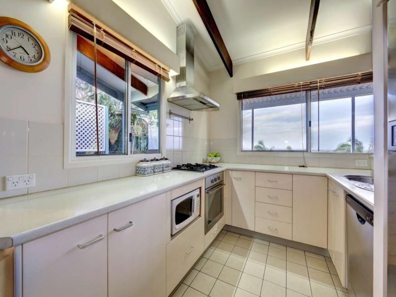 53 Rehbein Avenue, Qunaba QLD 4670