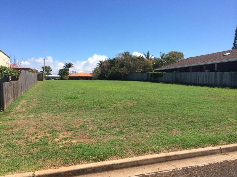 145 Welch Street, Elliott Heads QLD 4670