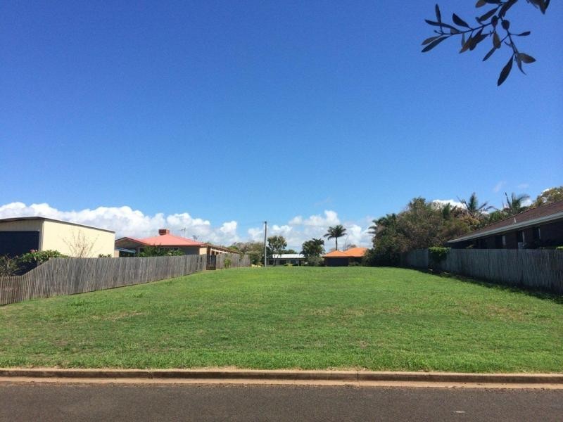 145 Welch Street, Elliott Heads QLD 4670