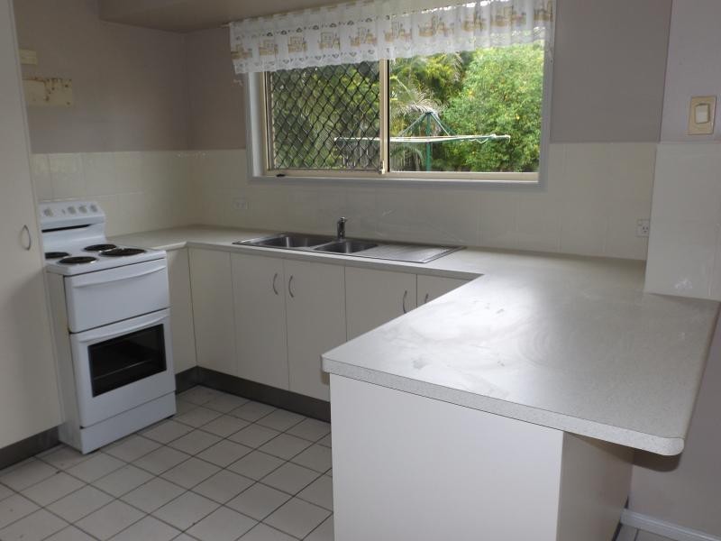 37 Shoreline Crescent, Bargara QLD 4670