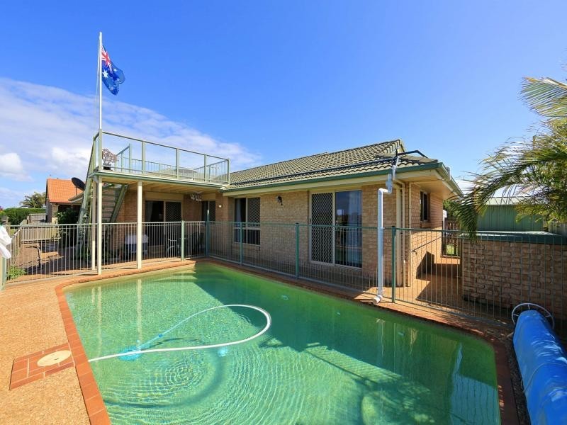 9 Belmonte Drive, Coral Cove QLD 4670