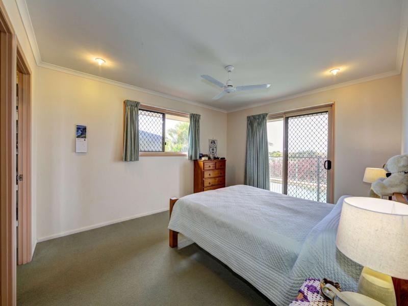 9 Belmonte Drive, Coral Cove QLD 4670