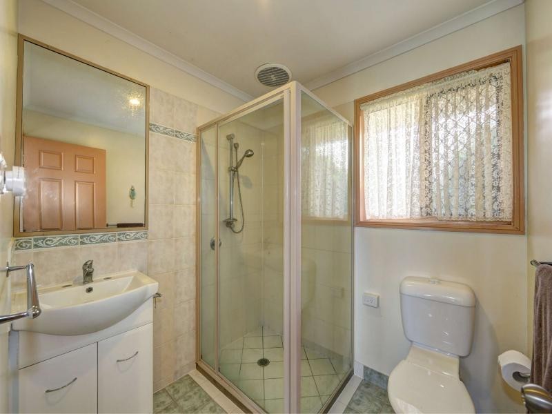 9 Belmonte Drive, Coral Cove QLD 4670