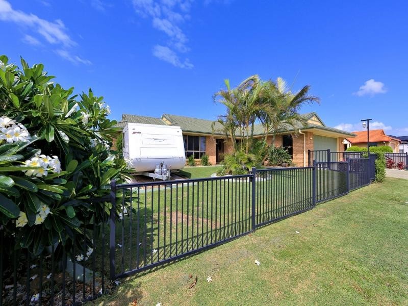 9 Belmonte Drive, Coral Cove QLD 4670