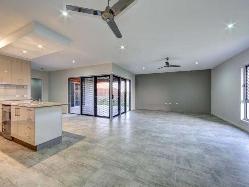 11 Hillcrest Court, Bargara QLD 4670