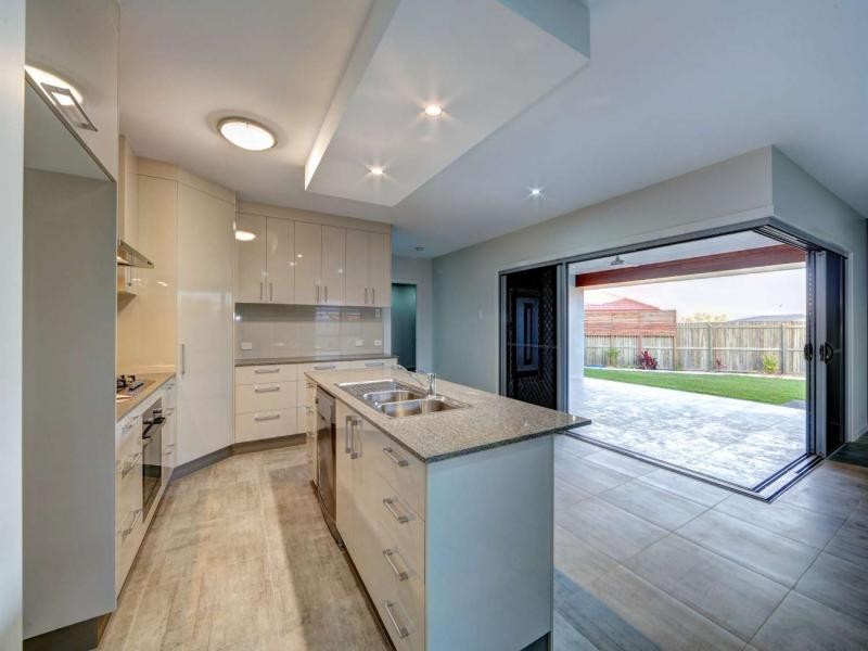 11 Hillcrest Court, Bargara QLD 4670