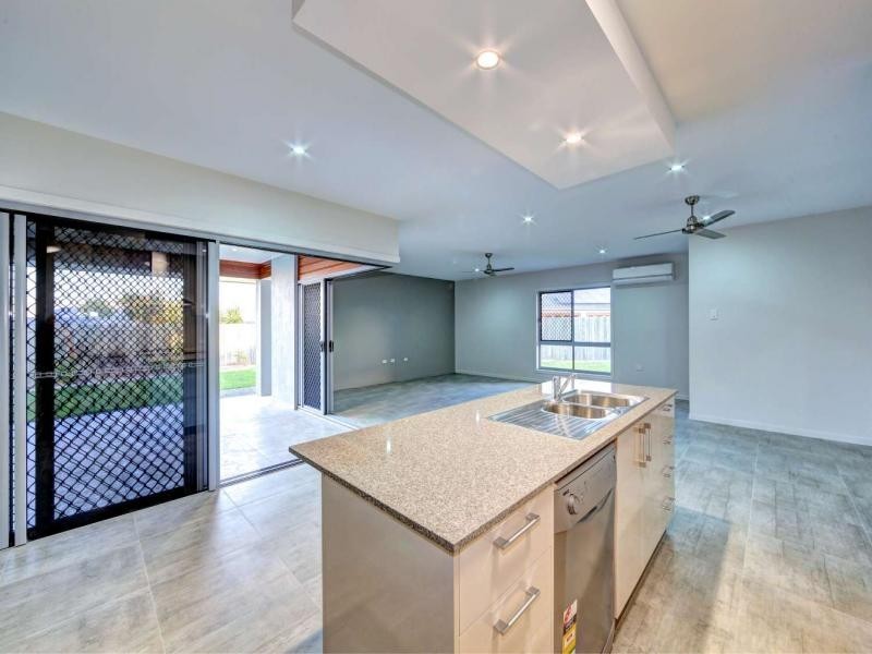 11 Hillcrest Court, Bargara QLD 4670