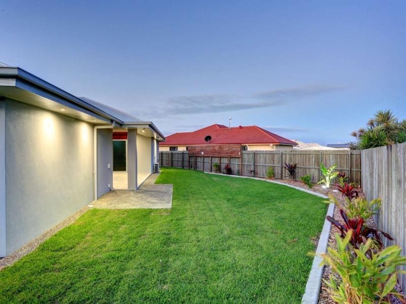 11 Hillcrest Court, Bargara QLD 4670