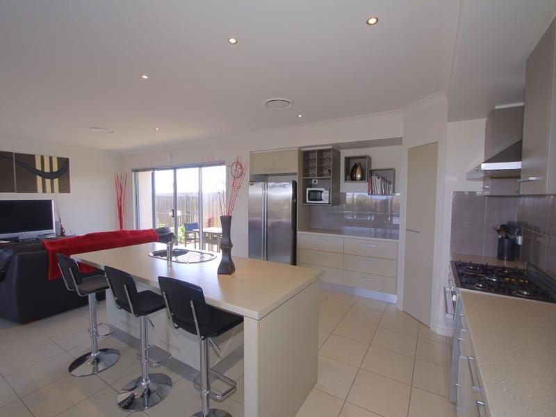 2 Parkside Parade, Bargara QLD 4670