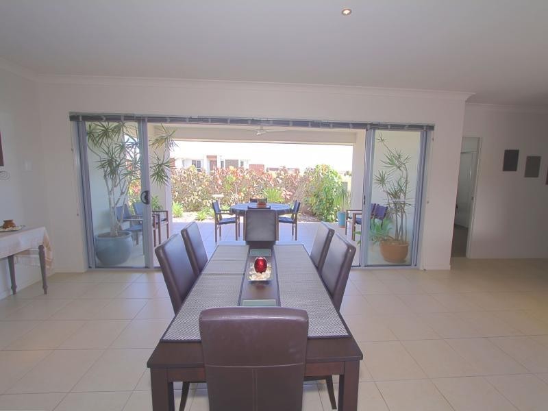 2 Parkside Parade, Bargara QLD 4670