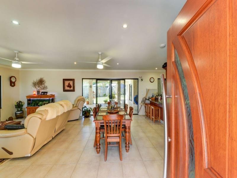 4 Seahorse Court, Innes Park QLD 4670