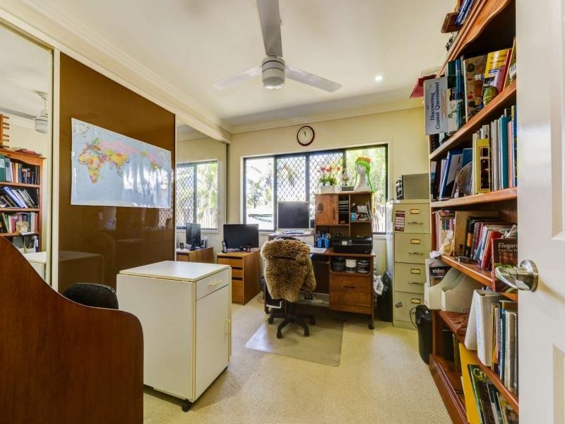 4 Seahorse Court, Innes Park QLD 4670