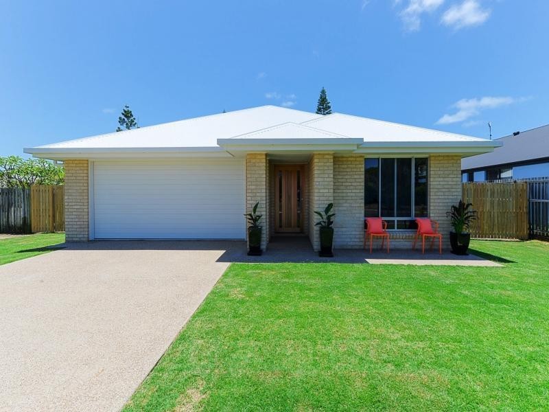 34 Shoreline Crescent, Bargara QLD 4670