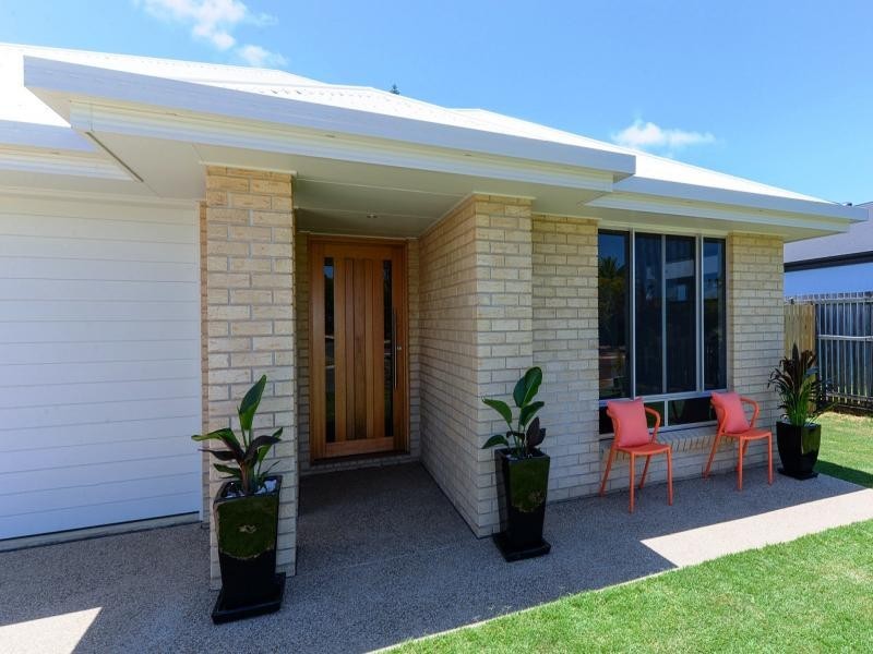 34 Shoreline Crescent, Bargara QLD 4670