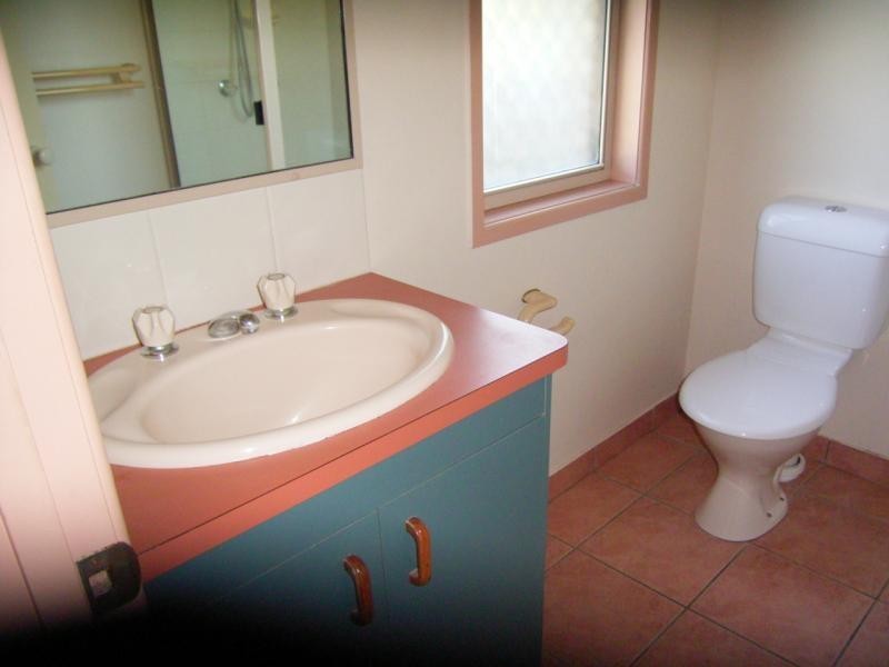 8 Coral Court, Bargara QLD 4670