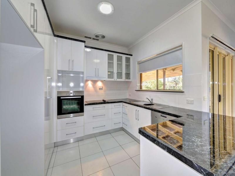 9 Grevillea Av, Innes Park QLD 4670