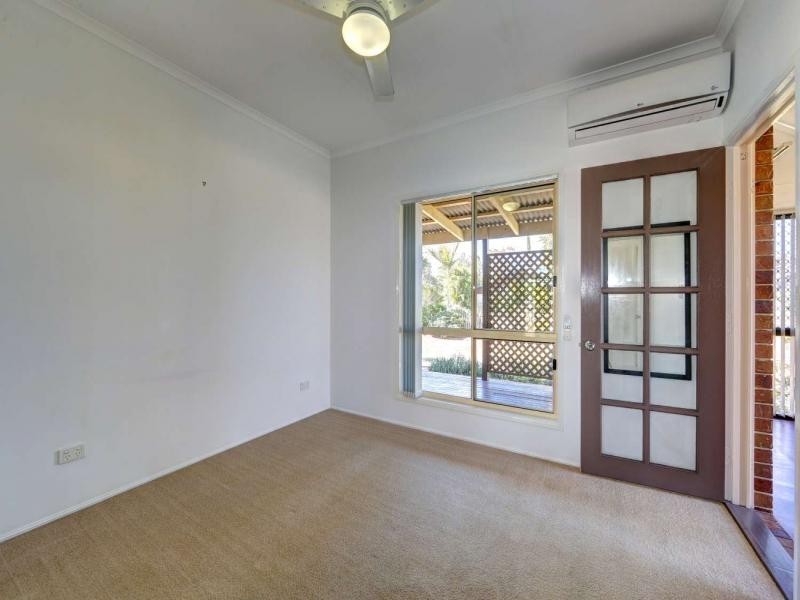 9 Grevillea Av, Innes Park QLD 4670