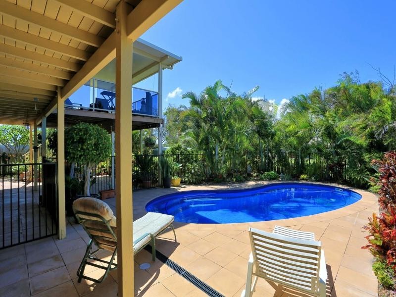 14 Shoreline Cres, Bargara QLD 4670