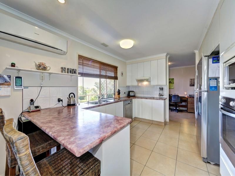 14 Shoreline Cres, Bargara QLD 4670