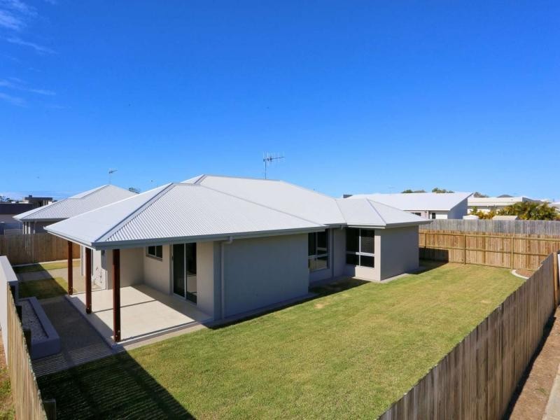 2 /24 Masthead Drive, Bargara QLD 4670