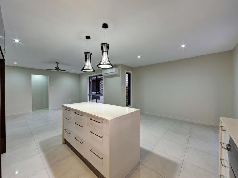 2 /24 Masthead Drive, Bargara QLD 4670