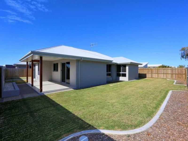 2 /24 Masthead Drive, Bargara QLD 4670