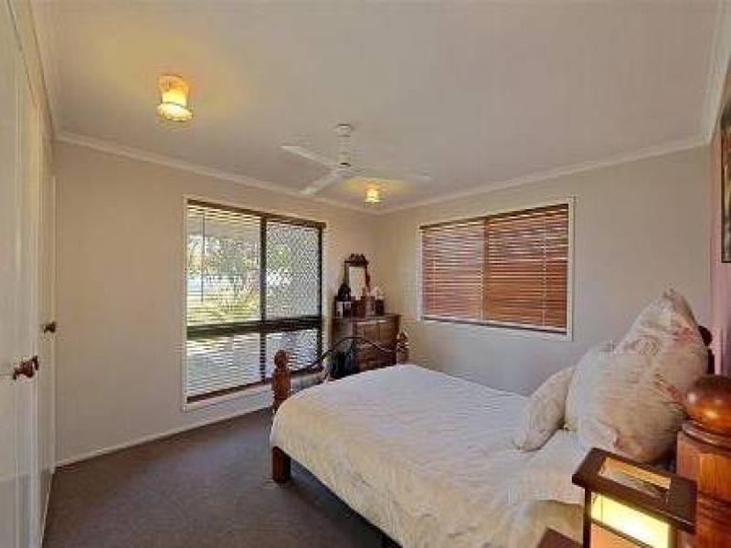 136 The Esplanade, Elliott Heads QLD 4670