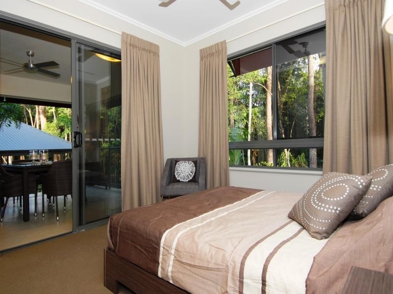 168 Moore Street, Cairns City QLD 4870