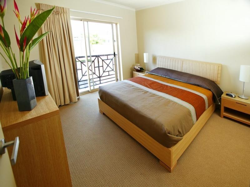 Cairns City QLD 4870