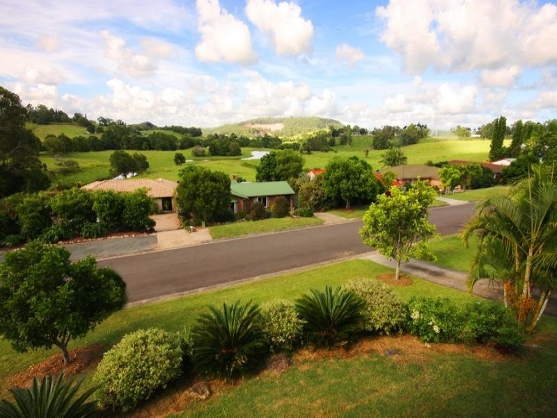22 Yvonne Street, Nambour QLD 4560