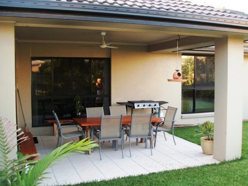 7 veerings cresent, Twin Waters QLD 4564