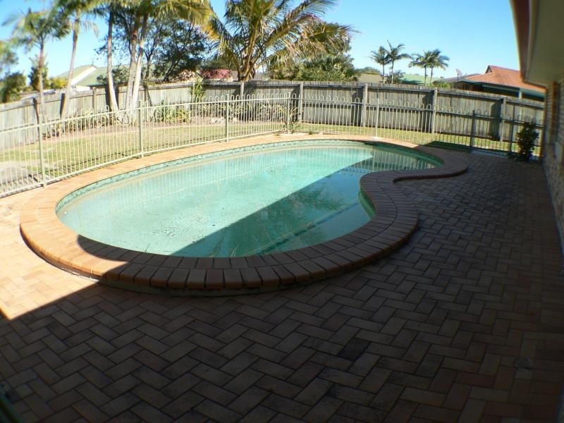 18 Manse Street, Caboolture QLD 4510