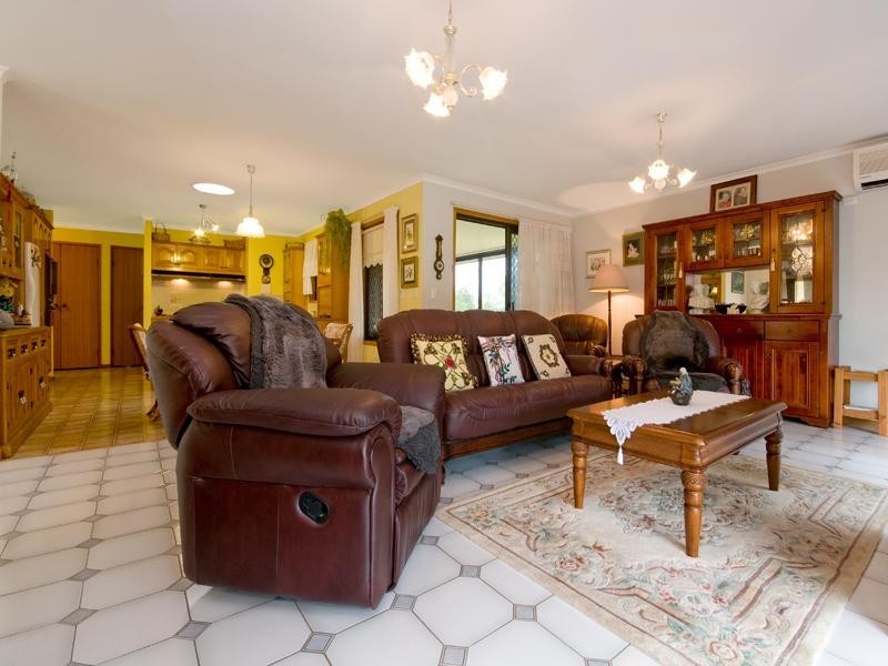 25 Kevin Grove, Caboolture QLD 4510