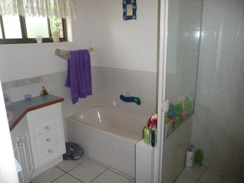 6 Fraser Place, Morayfield QLD 4506