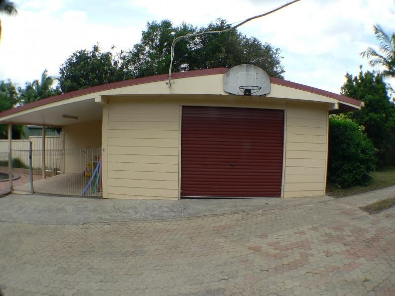 6 Fraser Place, Morayfield QLD 4506