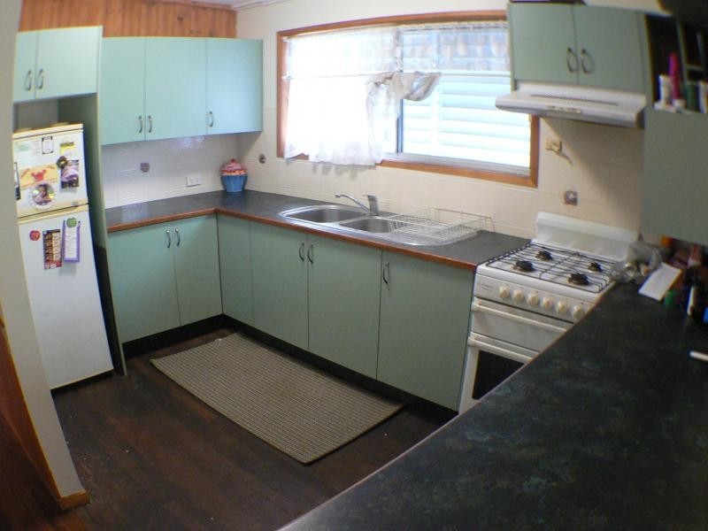 42 Rosemary Street, Caboolture QLD 4510