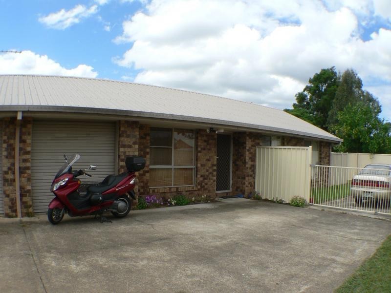 2/19 Michael Avenue, Morayfield QLD 4506