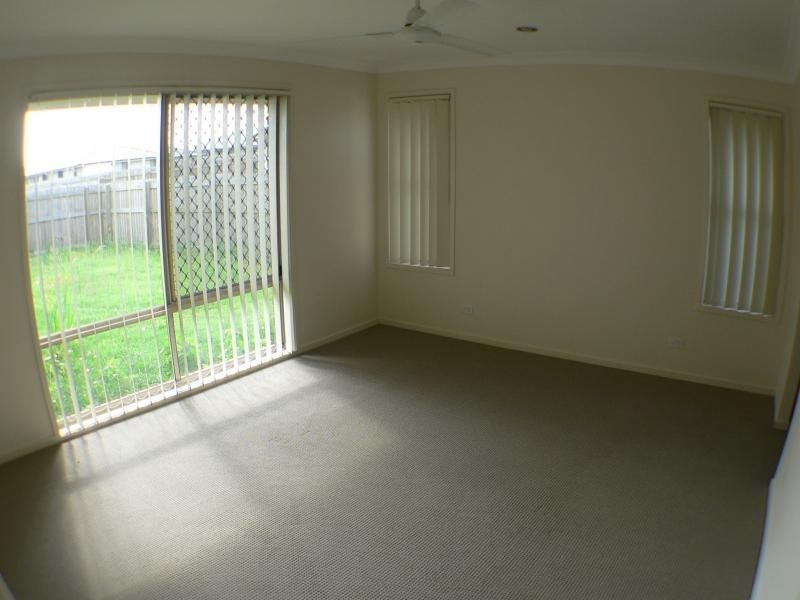 54 Daintree Street, Bellmere QLD 4510