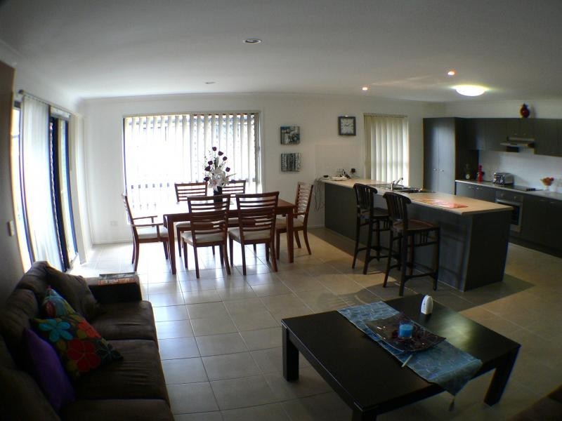 14 Clementine Street, Bellmere QLD 4510