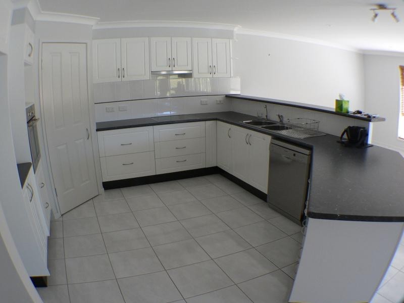 2-4 Naomi Ct, Morayfield QLD 4506