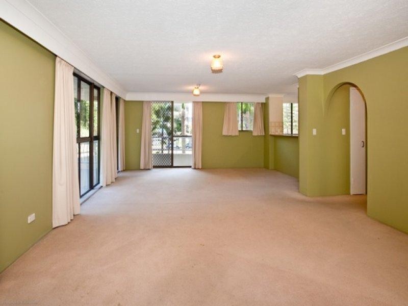 6/121 Surf Parade, Broadbeach QLD 4218