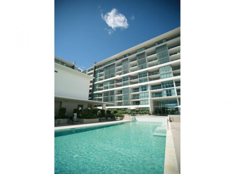 2322/33 T E Peters Drive, Broadbeach Waters QLD 4218